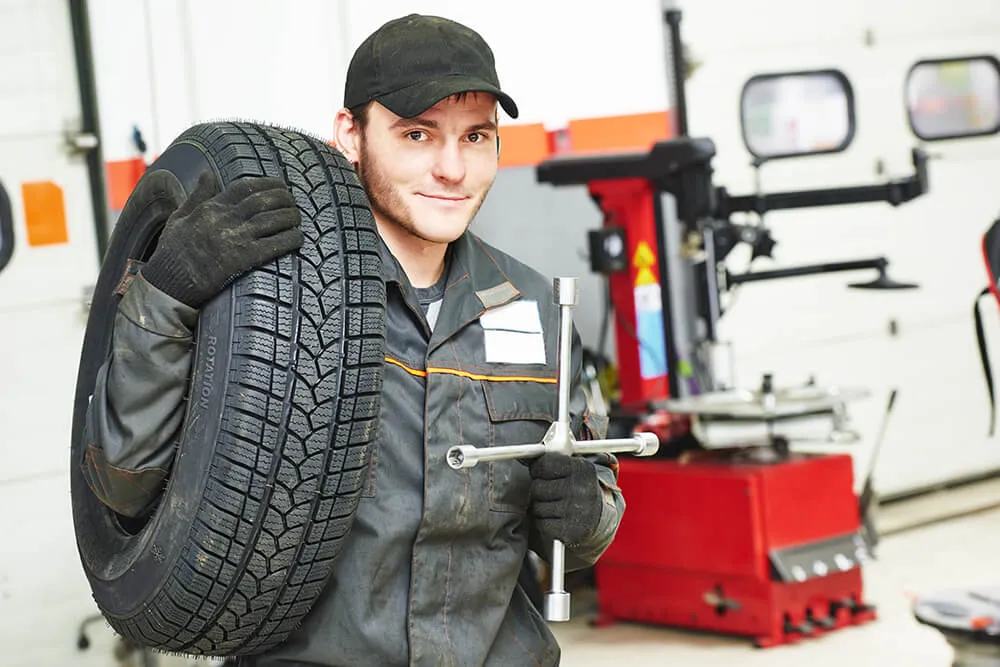 Keeping Your Vehicle Running Smoothly: The Importance of Auto Mechanic Services